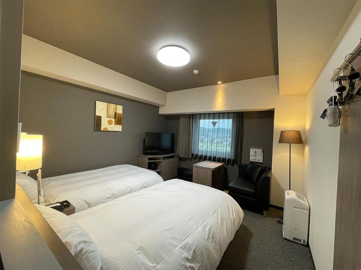 Hotel Route-Inn Saku Minami Inter Luaran gambar